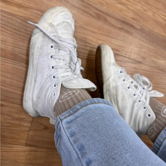 Adidas White Women's Sneakers well worn - Picture 3 of 4